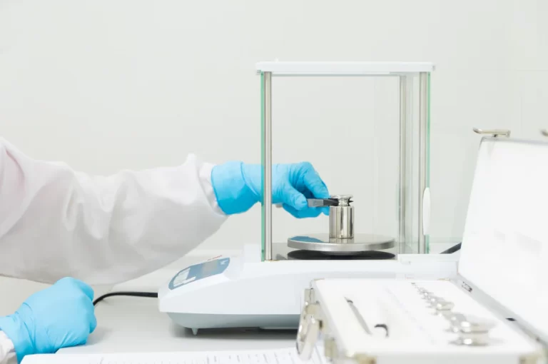 Balanza de laboratorio de precisión - miniatura 2