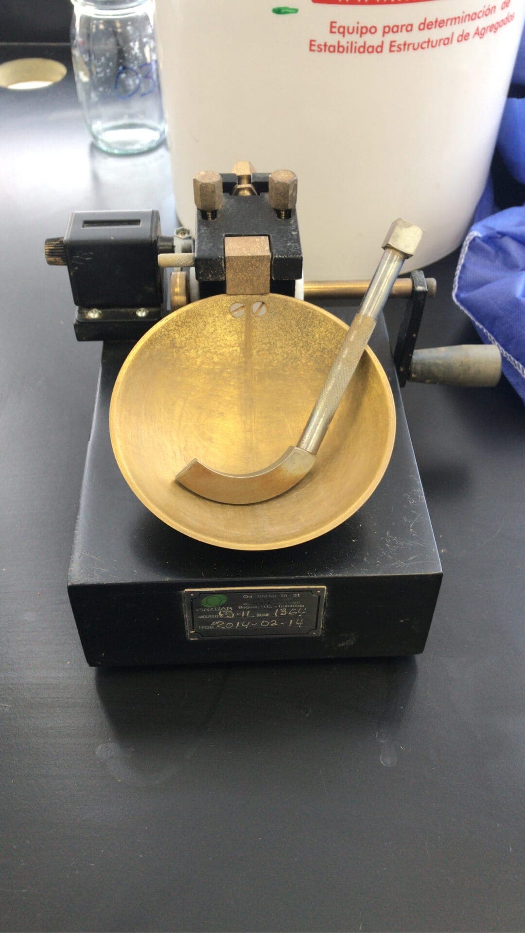 Cazuela Casagrande para límite líquido de suelo