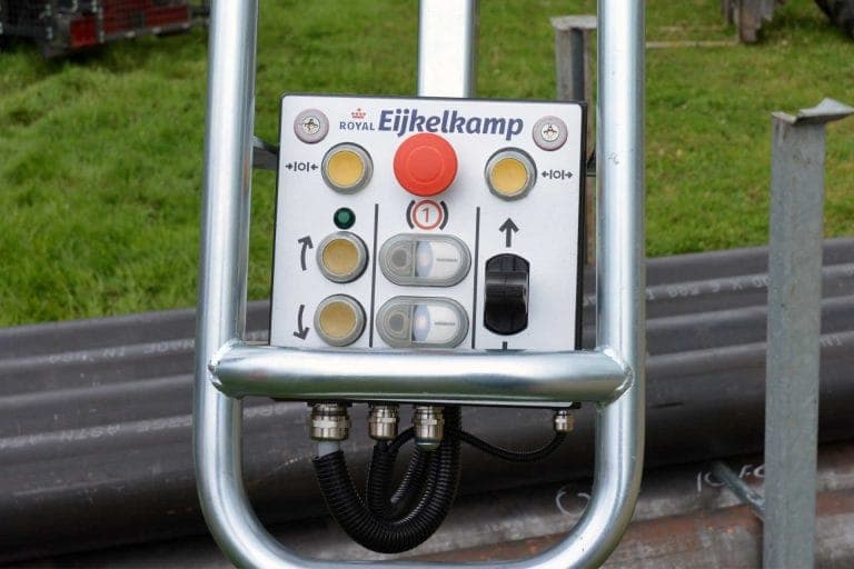 Sistema de carga automatizada de tubos y varillas - miniatura 3